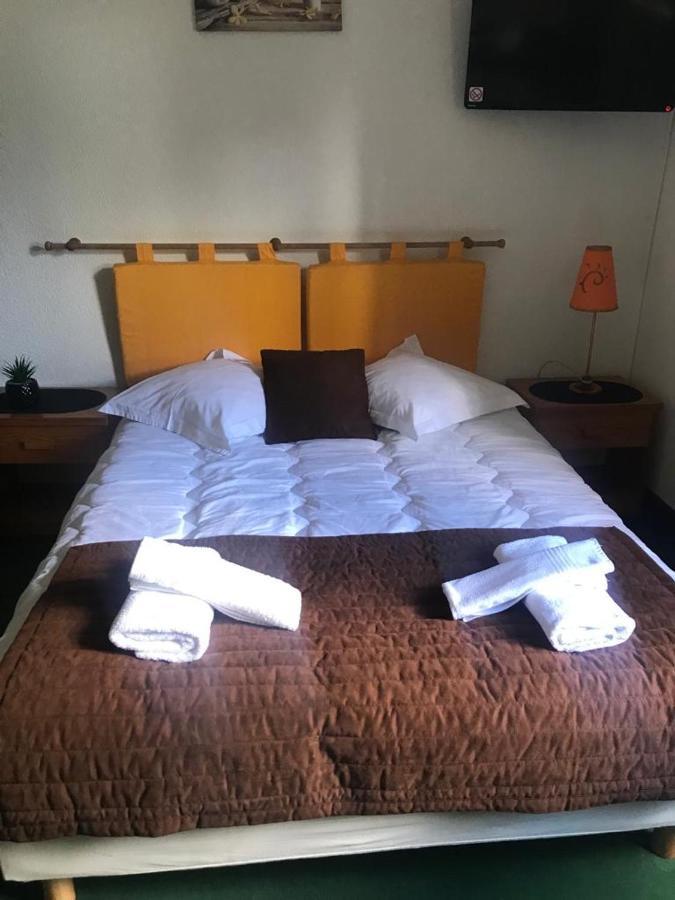 Human Hotel Restaurant Park Villecroze Eksteriør billede